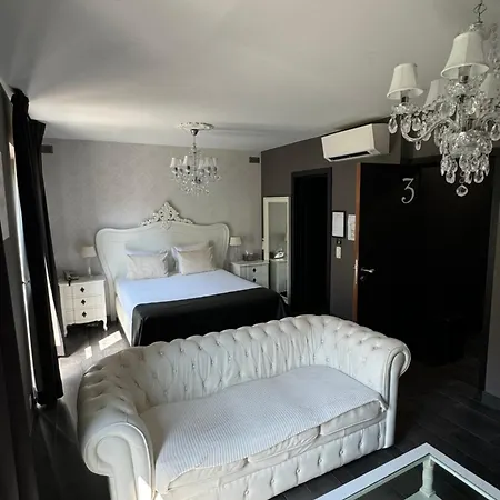 Hôtel Verone - Liège Centre Buitenkant foto