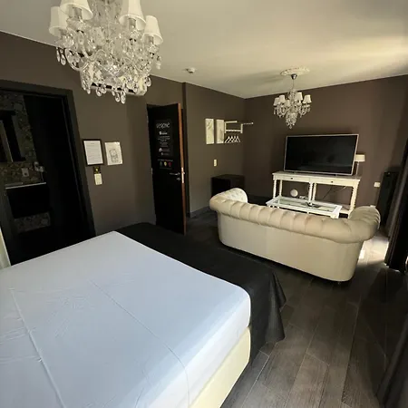 Hôtel Verone - Liège Centre Buitenkant foto